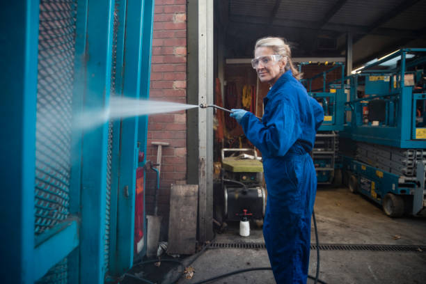 Best Rust Removal  in Laurel, FL